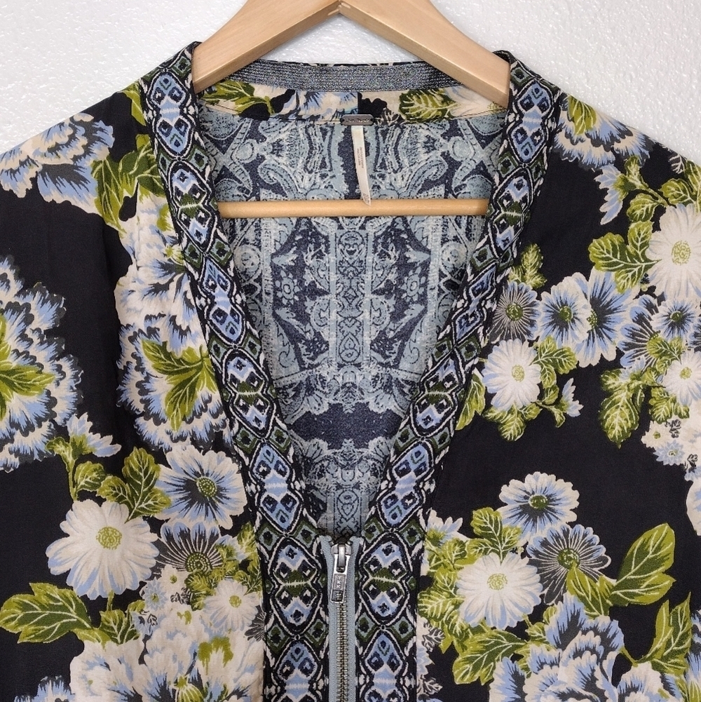 Free People Women's Boho Cinched Wildflower Kimono Full Zip Blouse Sz XS/S - Picture 4 of 16